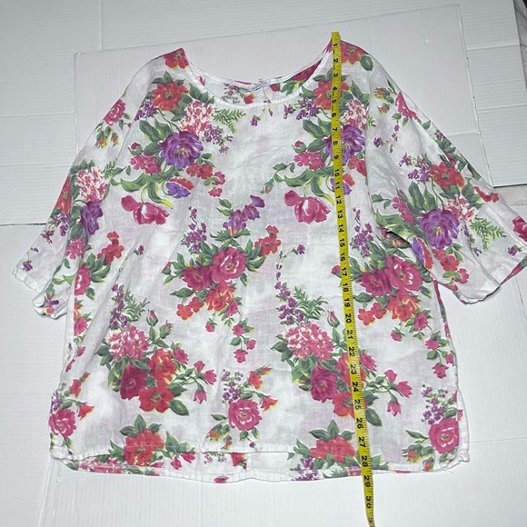 MODAMALFI Floral Linen Top - Picture 11 of 12